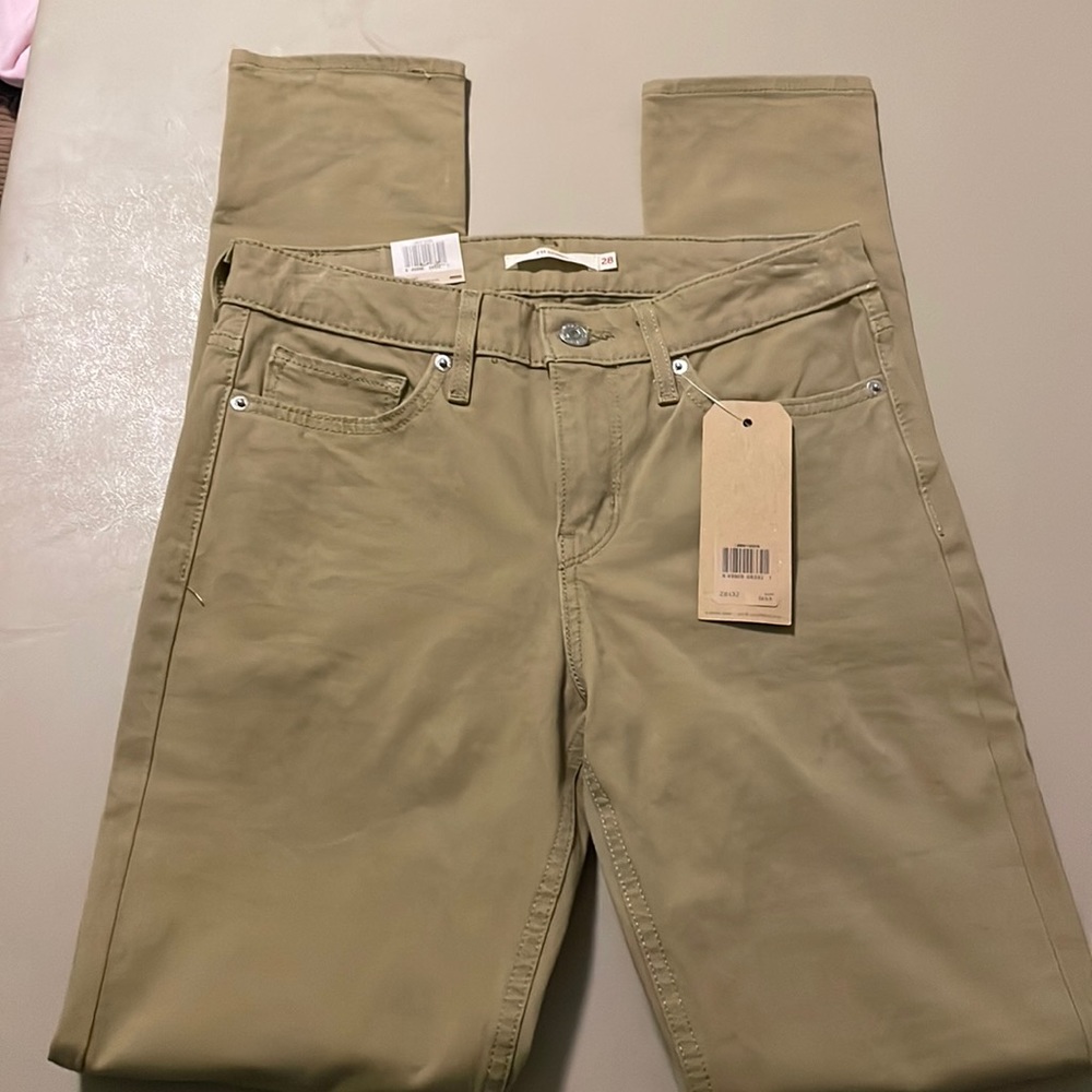 Levi's Women's Skinny Jeans in Khaki